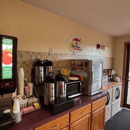 ซูเปอร์ 8 บาย วินด์แฮม แอพโพแมตทอกซ์ เวอร์จิเนีย Hotel Appomattox ภายนอก รูปภาพ